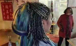 女孩編完臟辮后報警稱5300元太貴 美容美發行業市場規模如何?有前途嗎?