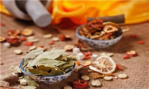 中醫(yī)藥行業(yè)發(fā)展趨勢及市場現(xiàn)狀分析