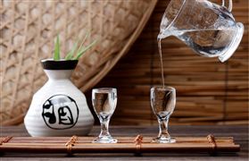 低度白酒城年輕人消費新需求 中國白酒發展潛在市場和支持政策