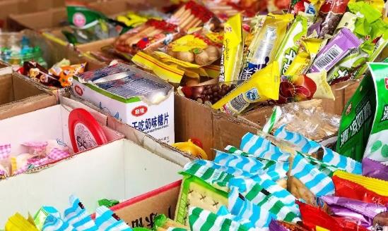 中學小賣部5年租金超900萬元 校園超市消費方向