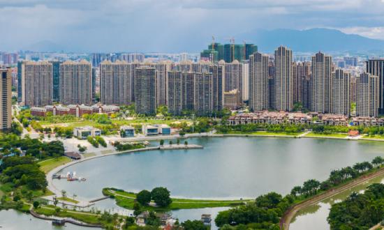 中國的城市規劃有效地引導了城市化進程  促進了國民經濟持續高速地增長